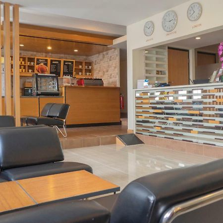 D'Primahotel Airport Jakarta Terminal 1A Tangerang Exteriér fotografie